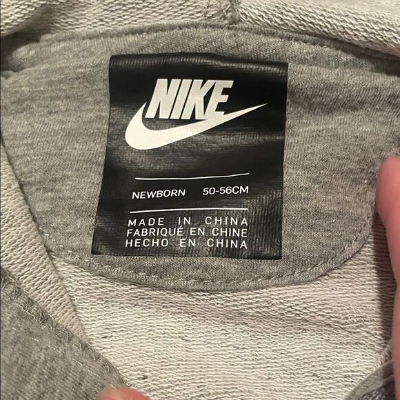 Nike Newborn Gray Hooded Footie - Picture 2 of 4